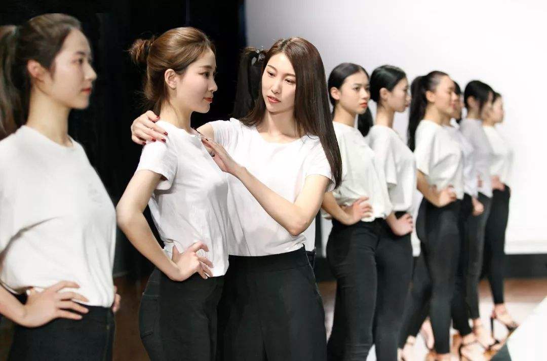 師苑教育表演教學(xué)圖